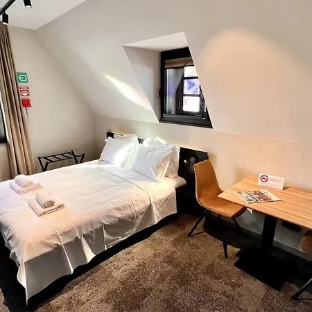 Casa Espanola Ath